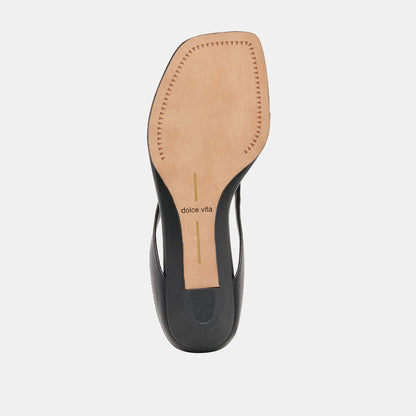 GIZEL Black Leather Thong Square-Toe Sandals | Dolce Vita Classic