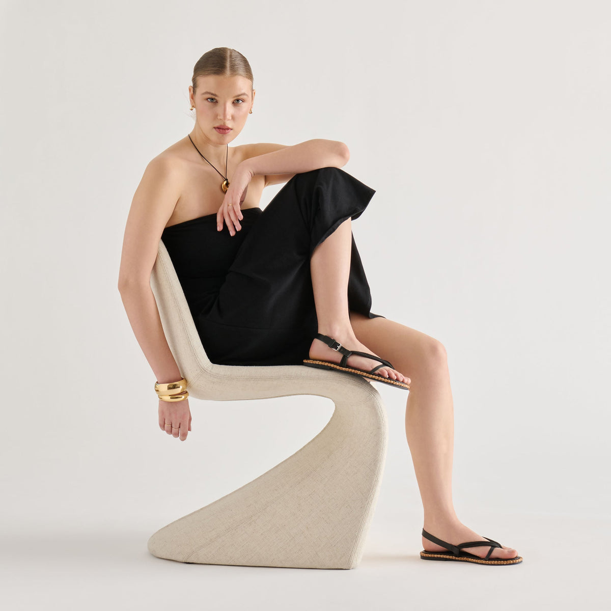 Reed Black Leather Sandals | Dolce Vita Latest
