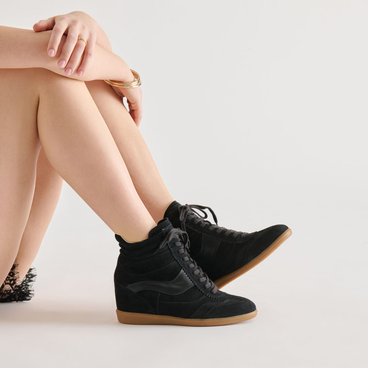 Issac Onyx Suede Sneakers | Dolce Vita Popular
