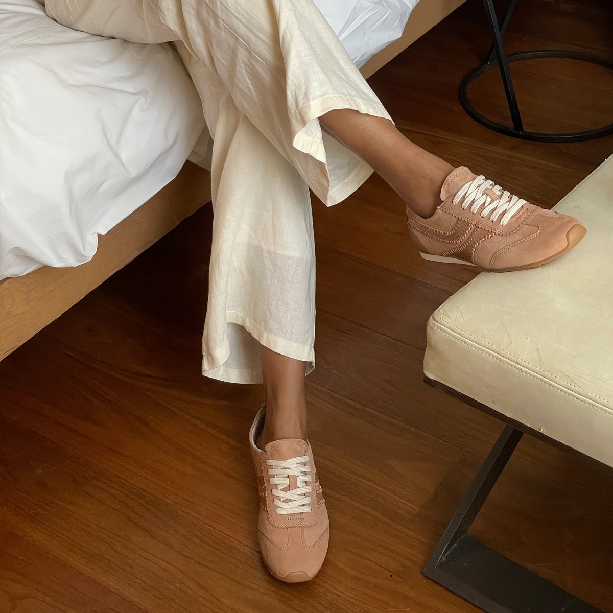 DELANY SNEAKERS TOFFEE NUBUCK
 – Dolce Vita | Dolce Vita Quality