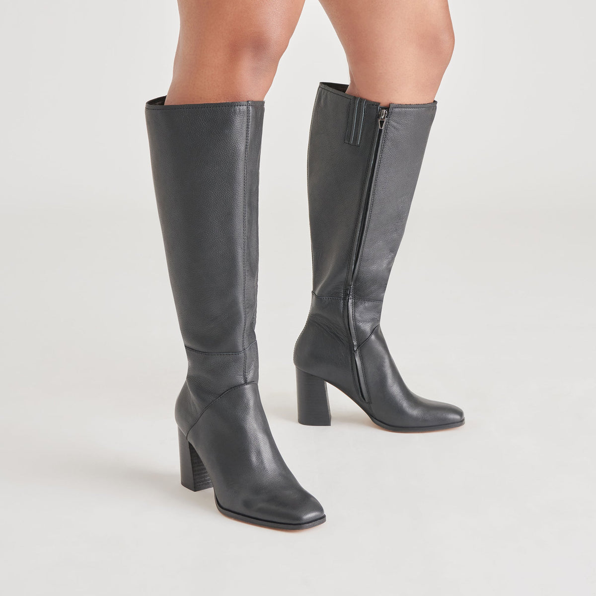 FYNN Wide Calf Boots Onyx Leather | Women's Onyx Knee-High Boots
 – Dolce Vita | Dolce Vita Top Pick