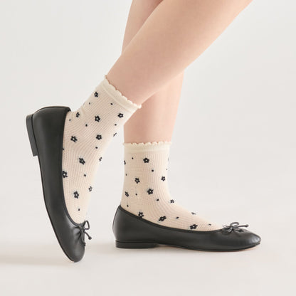 Flower Mesh White Black Anklet Socks | Dolce Vita Best Seller
