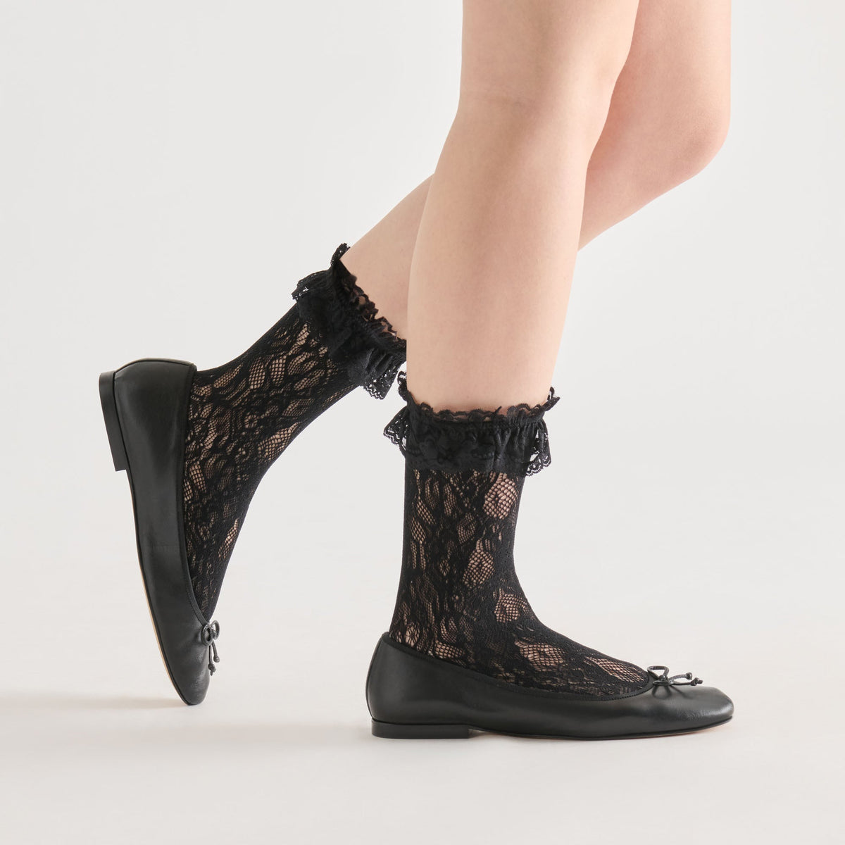 Lace Ruffle Black Crew Socks | Dolce Vita Quality